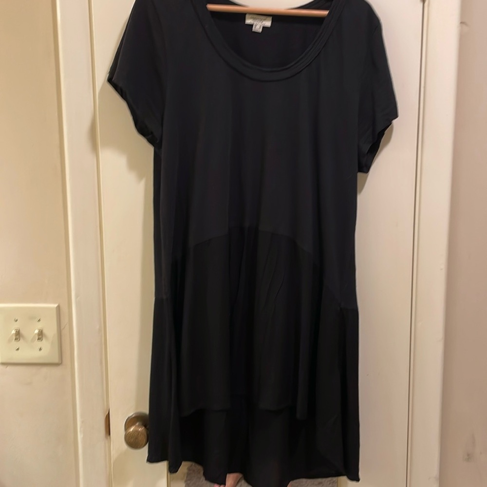 Black tunic top